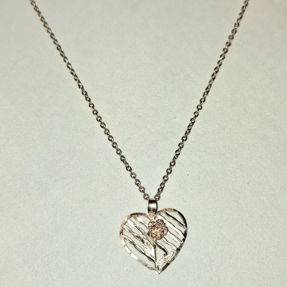 Vintage Two-tone 10K Gold Heart Pendant Rose Gold Roses Necklace